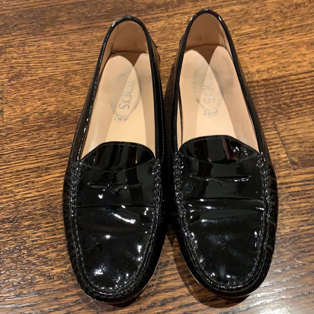 Tods patent driving Loafers